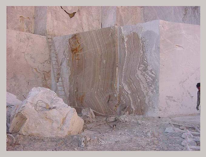 Honey Onyx Wall Face
